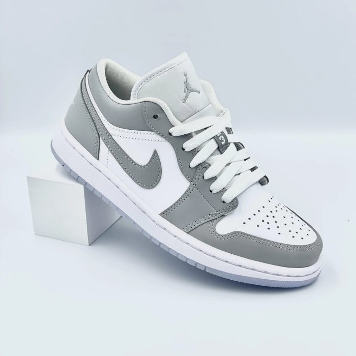 Air Jordan 1 Low White and Grey - Image 4