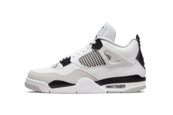 Air Jordan 4 Retro Military Black - Image 3