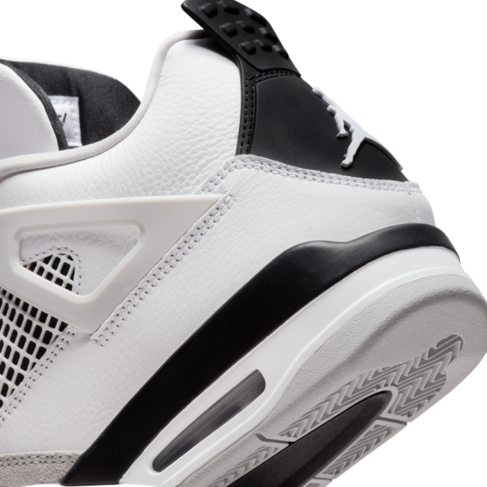 Air Jordan 4 Retro Military Black - Image 5
