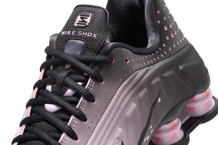 Nike Shox R4 “Sakura” – ‘Regal Pink – Black’ - Image 6